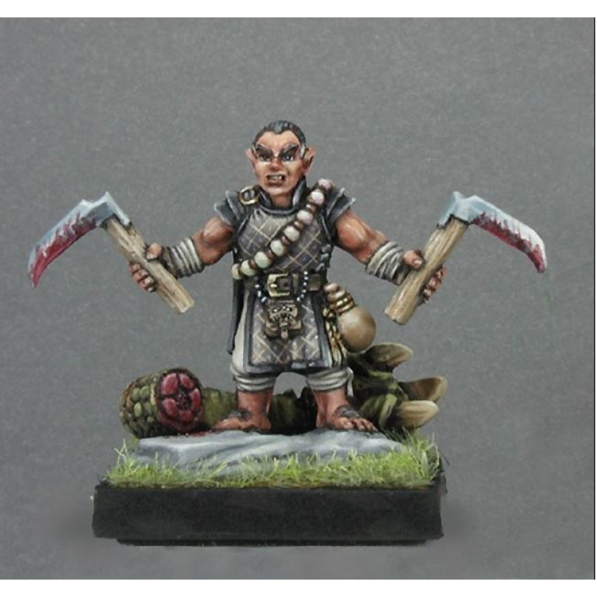 Reaper Miniatures Dar Dimplefoot - Halfling Thief Metal Figure For D&D RPG Games
